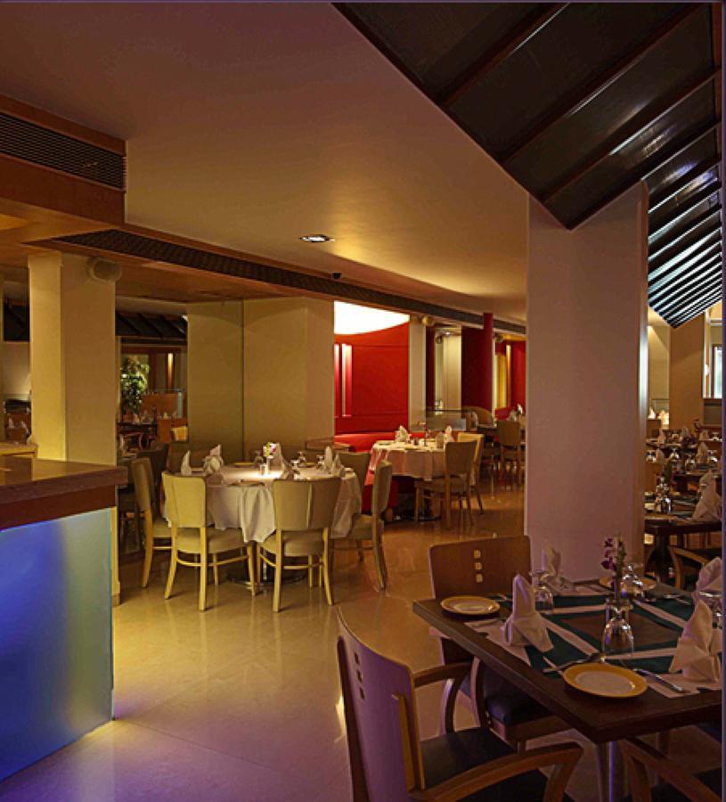 The Royal Orchid Hotel, Chembur 뭄바이 외부 사진