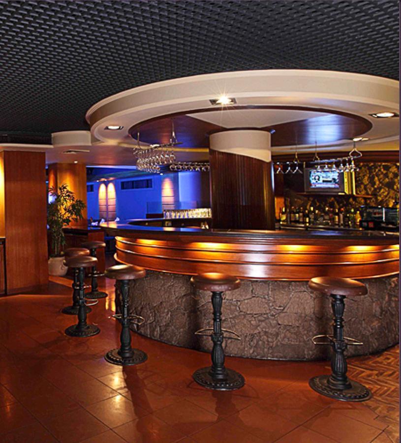 The Royal Orchid Hotel, Chembur 뭄바이 외부 사진
