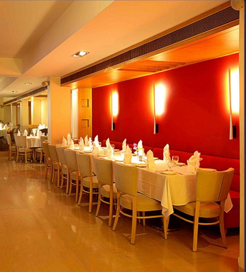 The Royal Orchid Hotel, Chembur 뭄바이 외부 사진