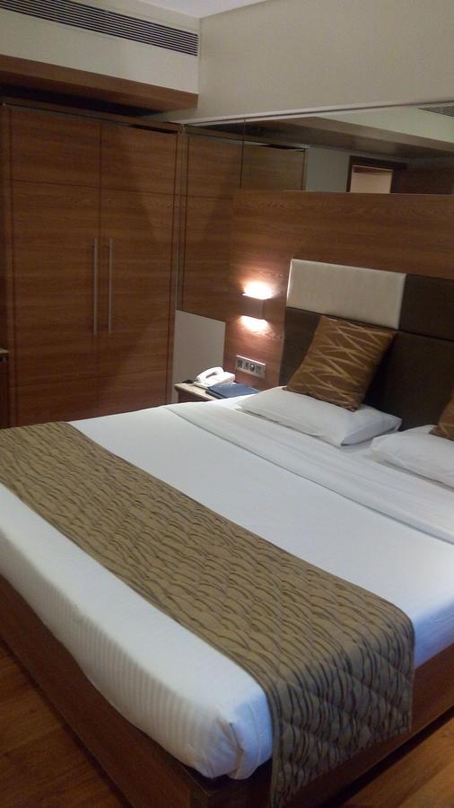 The Royal Orchid Hotel, Chembur 뭄바이 외부 사진