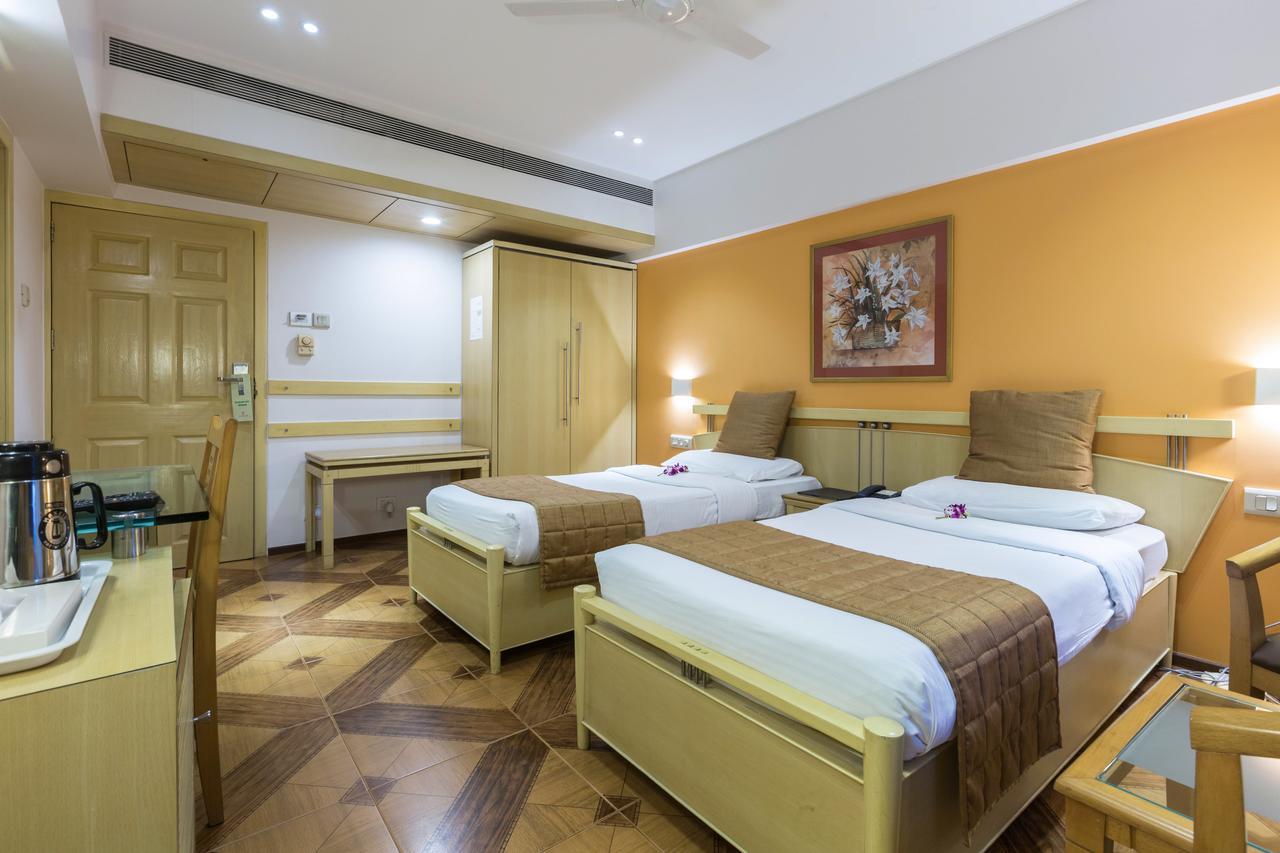 The Royal Orchid Hotel, Chembur 뭄바이 외부 사진